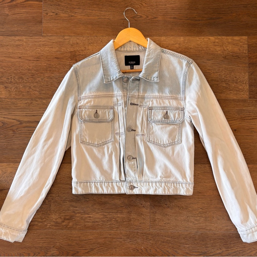 HUDSON JEANS - Lola Shrunken Denim Trucker Jacket (M) (distressed, blue & white)